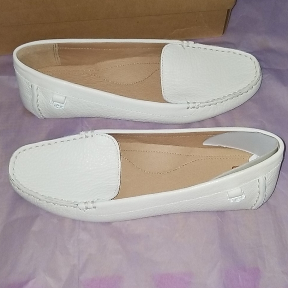 SOLD UGG Women's Shoes Loafer Flores White 6.5 - Picture 8 of 11